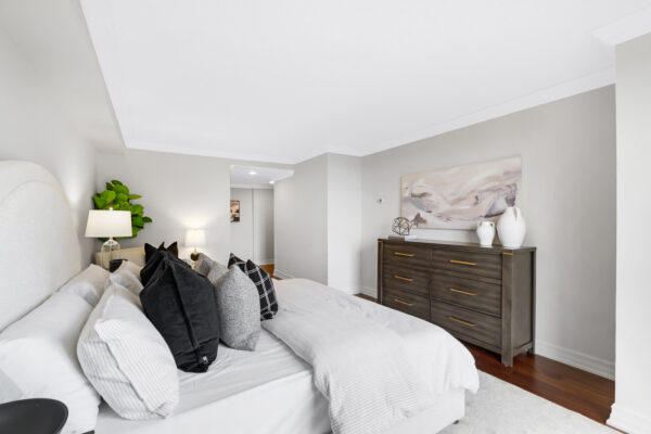 3-Concorde-Place-#3003-Toronto-Web-Salisbury-41