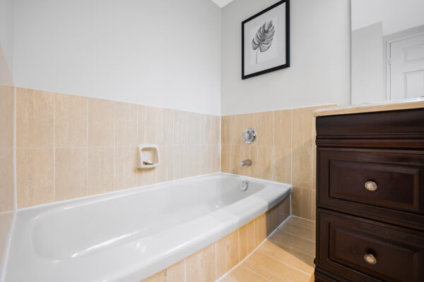 3-Concorde-Place-#3003-Toronto-Web-Salisbury-43