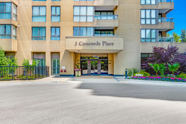 3-Concorde-Place-#3003-Toronto-Web-Salisbury-7