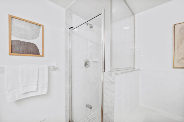 30-Harrison-Garden-Boulevard-#2703-Toronto-Web-Salisbury-22
