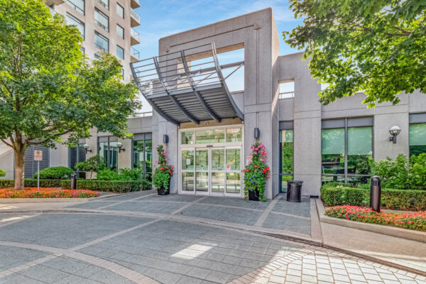 30-Harrison-Garden-Boulevard-#2703-Toronto-Web-Salisbury-3