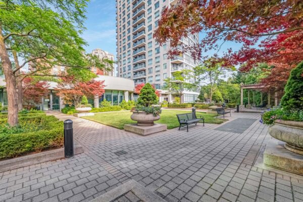 30-Harrison-Garden-Boulevard-#2703-Toronto-Web-Salisbury-31
