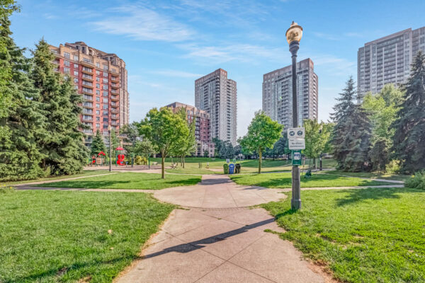 30-Harrison-Garden-Boulevard-#2703-Toronto-Web-Salisbury-35
