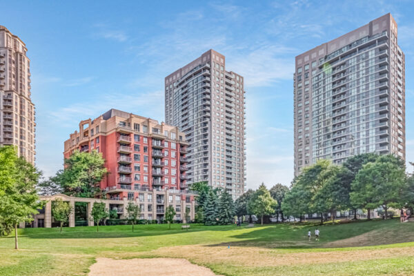 30-Harrison-Garden-Boulevard-#2703-Toronto-Web-Salisbury-37
