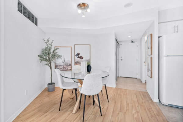 30-Harrison-Garden-Boulevard-#2703-Toronto-Web-Salisbury-7