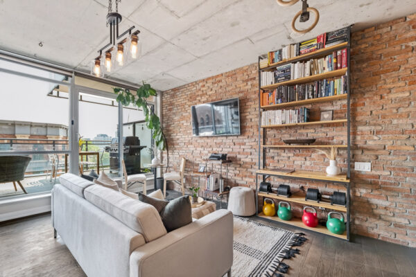 318-King-Street-East-#605-Toronto-Web-Salisbury-10