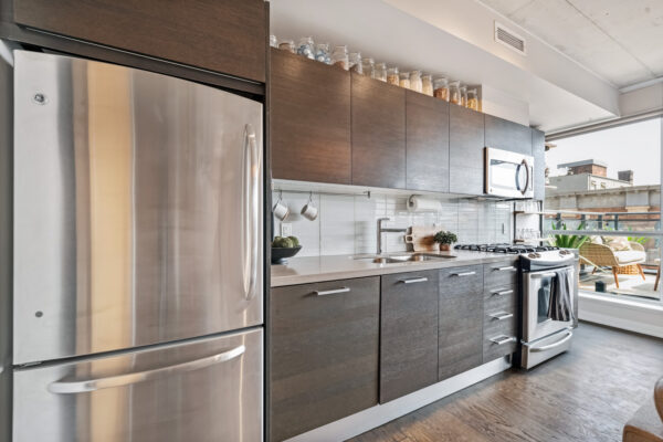 318-King-Street-East-#605-Toronto-Web-Salisbury-15