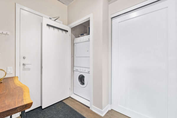 318-King-Street-East-#605-Toronto-Web-Salisbury-33