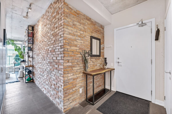 318-King-Street-East-#605-Toronto-Web-Salisbury-7