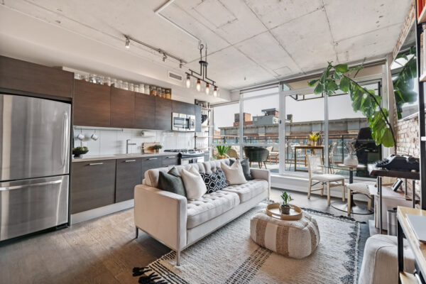 318-King-Street-East-#605-Toronto-Web-Salisbury-8