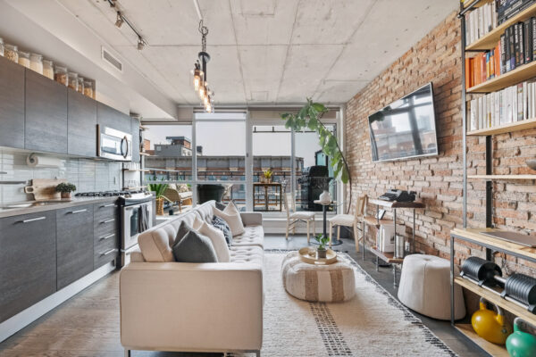 318-King-Street-East-#605-Toronto-Web-Salisbury-9