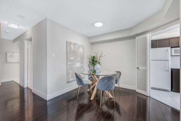 44-Gerrard-Street-West-#1206-Toronto-Web-Salisbury-14