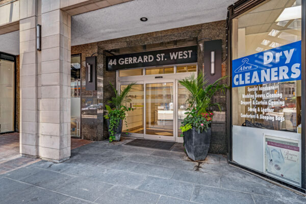 44-Gerrard-Street-West-#1206-Toronto-Web-Salisbury-3