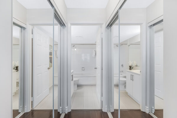 44-Gerrard-Street-West-#1206-Toronto-Web-Salisbury-32