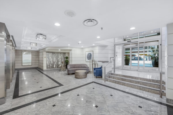 44-Gerrard-Street-West-#1206-Toronto-Web-Salisbury-4