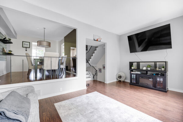 5-Poplar-Crescent-Aurora-Web-Salisbury-16
