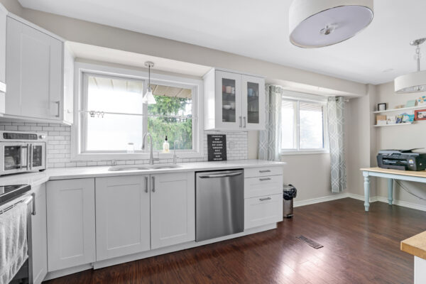 5-Poplar-Crescent-Aurora-Web-Salisbury-24