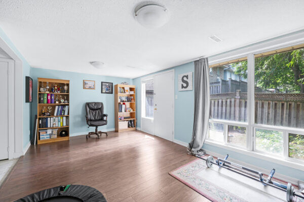 5-Poplar-Crescent-Aurora-Web-Salisbury-44