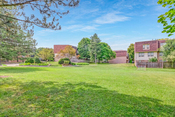 5-Poplar-Crescent-Aurora-Web-Salisbury-58