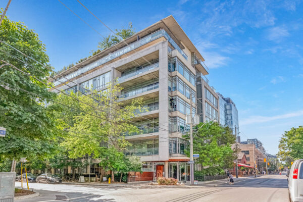 66-Portland-Street-#708-Toronto-Web-Salisbury-1