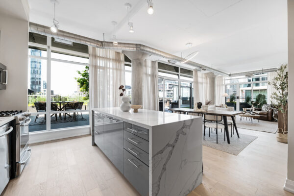 66-Portland-Street-#708-Toronto-Web-Salisbury-18