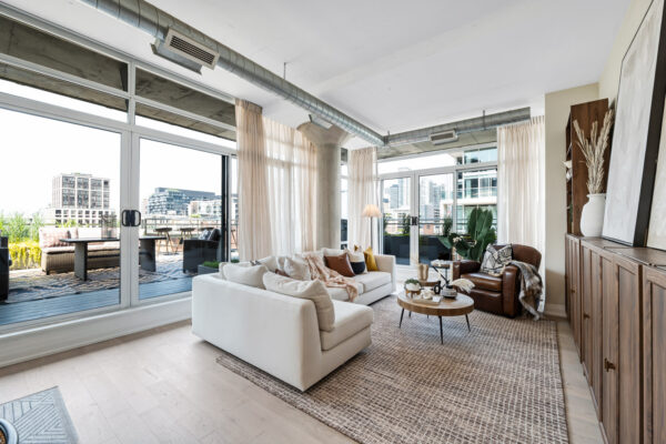 66-Portland-Street-#708-Toronto-Web-Salisbury-23