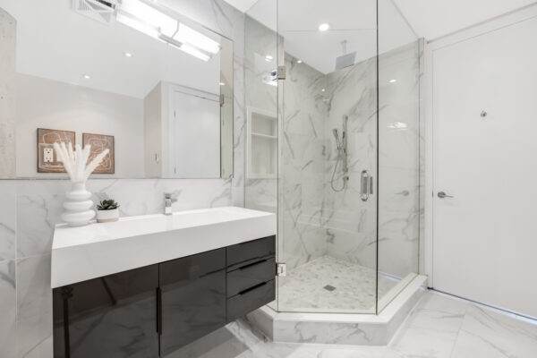 66-Portland-Street-#708-Toronto-Web-Salisbury-34