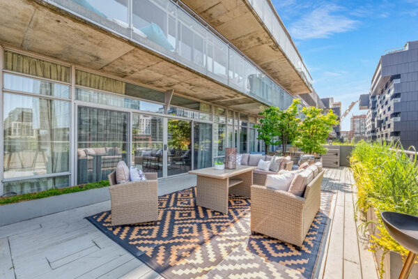 66-Portland-Street-#708-Toronto-Web-Salisbury-44