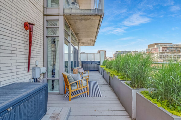 66-Portland-Street-#708-Toronto-Web-Salisbury-53