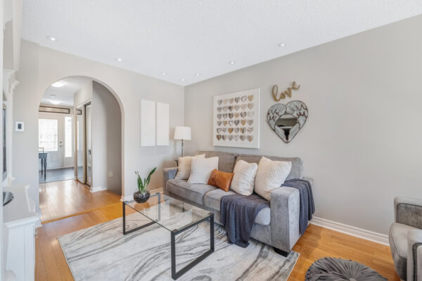 66-Springhouse-Square-Toronto-Web-Salisbury-15