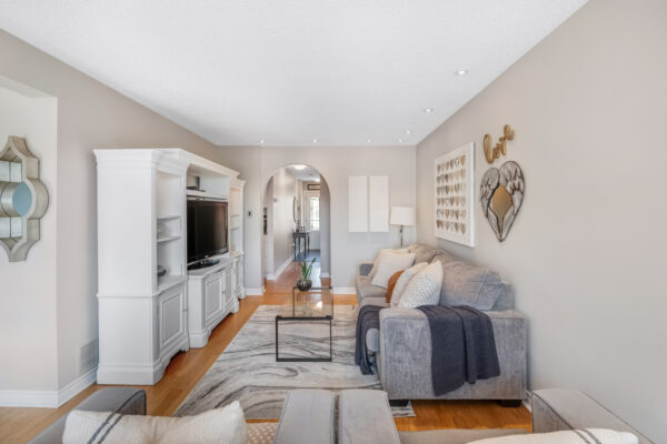 66-Springhouse-Square-Toronto-Web-Salisbury-16