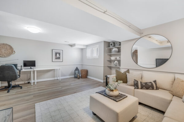 66-Springhouse-Square-Toronto-Web-Salisbury-49