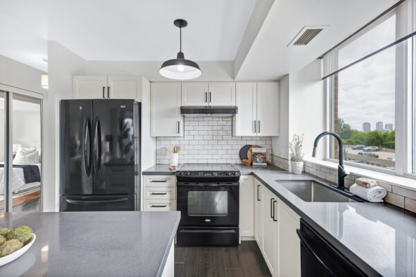 1103-Leslie-Street-#403-Toronto-Web-Salisbury-12