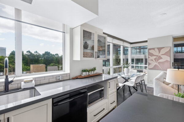 1103-Leslie-Street-#403-Toronto-Web-Salisbury-14