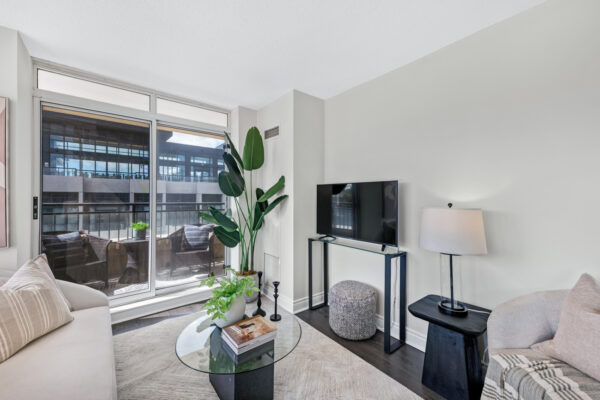 1103-Leslie-Street-#403-Toronto-Web-Salisbury-19