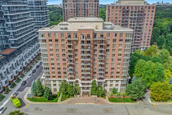 1103-Leslie-Street-#403-Toronto-Web-Salisbury-3