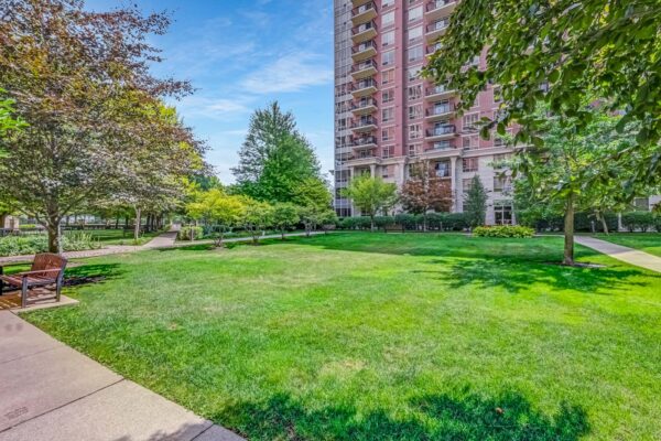 1103-Leslie-Street-#403-Toronto-Web-Salisbury-42