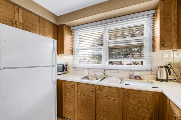 12-Flint-Crescent-Stouffville-Web-Salisbury-28