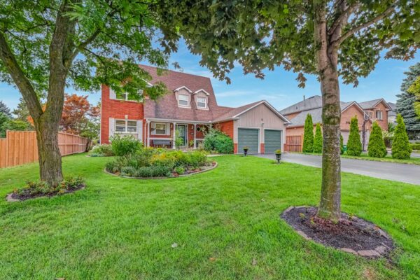 12-Flint-Crescent-Stouffville-Web-Salisbury-9