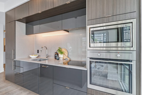 15-Merchants'-Wharf-#942-Toronto-Web-Salisbury-14