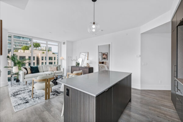 15-Merchants'-Wharf-#942-Toronto-Web-Salisbury-15