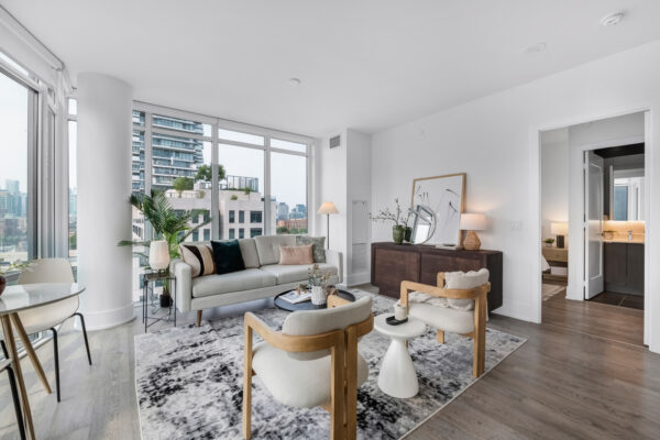 15-Merchants'-Wharf-#942-Toronto-Web-Salisbury-19