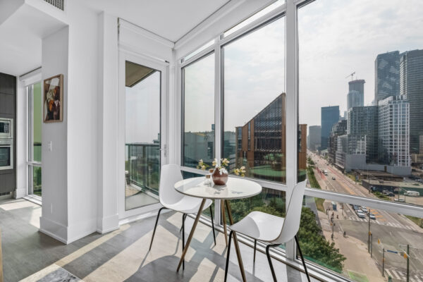 15-Merchants'-Wharf-#942-Toronto-Web-Salisbury-24