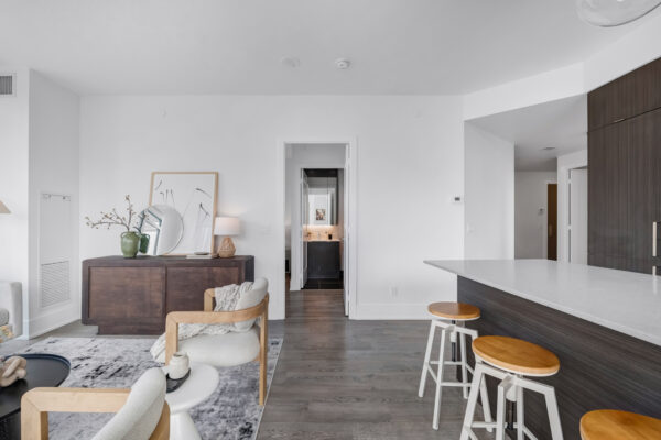 15-Merchants'-Wharf-#942-Toronto-Web-Salisbury-27