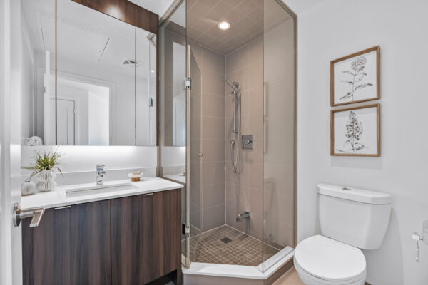 15-Merchants'-Wharf-#942-Toronto-Web-Salisbury-37