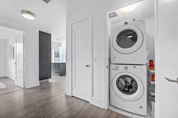 15-Merchants'-Wharf-#942-Toronto-Web-Salisbury-38