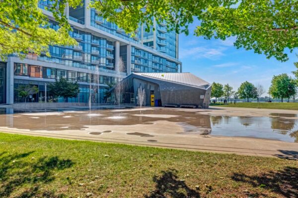 15-Merchants'-Wharf-#942-Toronto-Web-Salisbury-61
