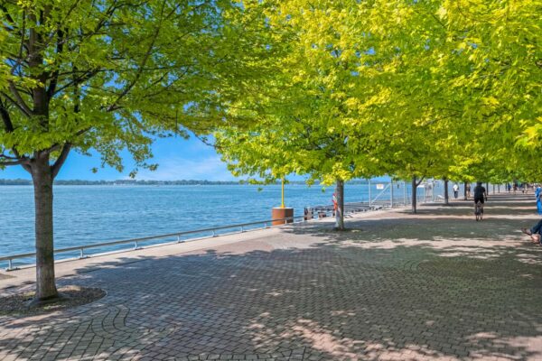 15-Merchants'-Wharf-#942-Toronto-Web-Salisbury-65