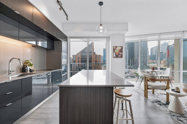 15-Merchants'-Wharf-#942-Toronto-Web-Salisbury-9
