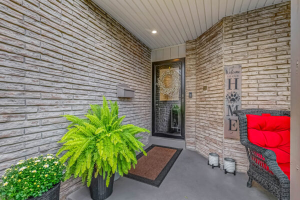 1742-Shadybrook-Drive-Pickering-Web-Salisbury-11